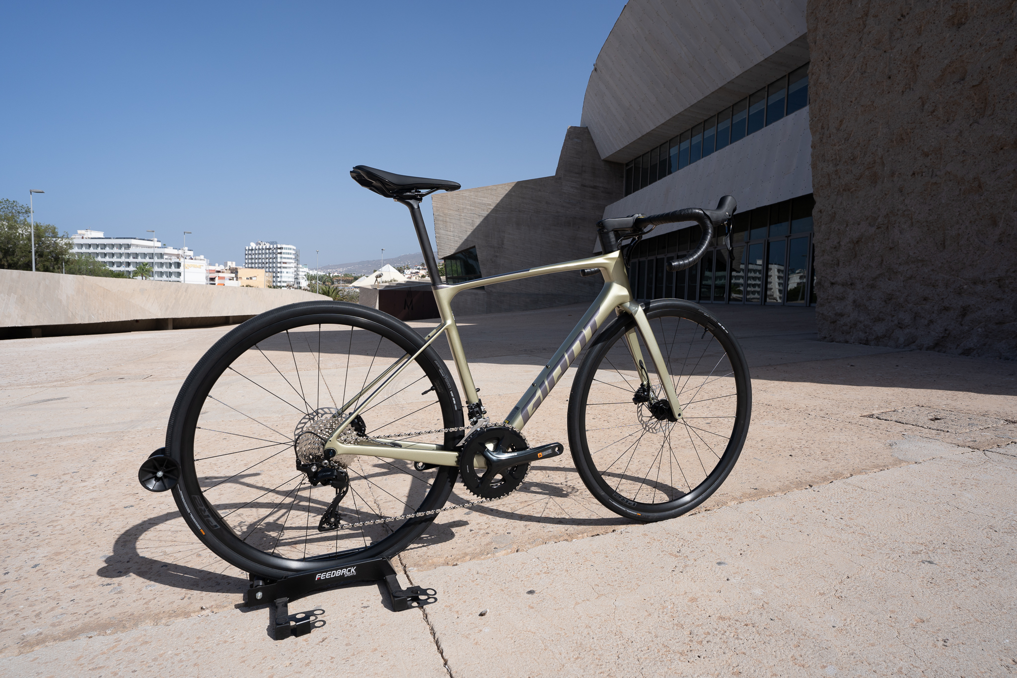 GIANT Defy